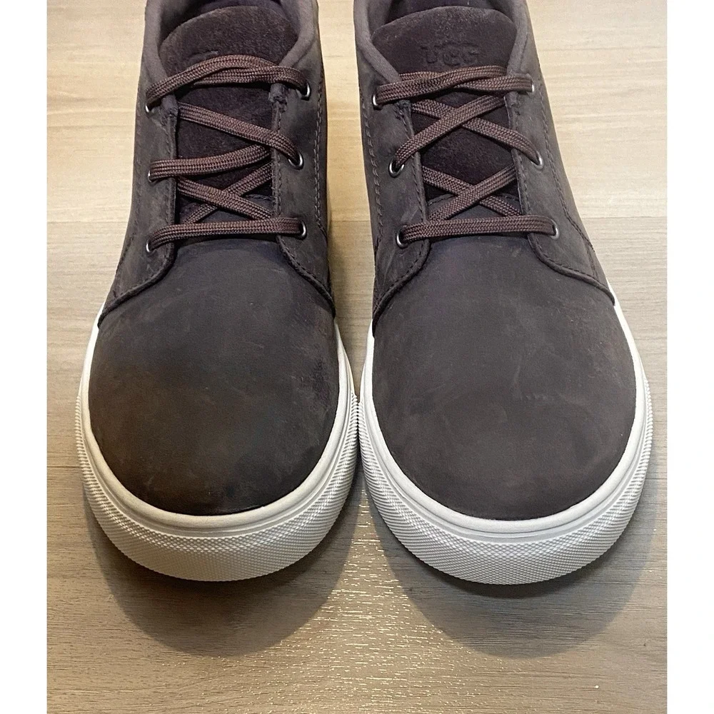 UGG Baysider Chukka Waterproof Brown Leather Boots Men 10.5 - Read Description
